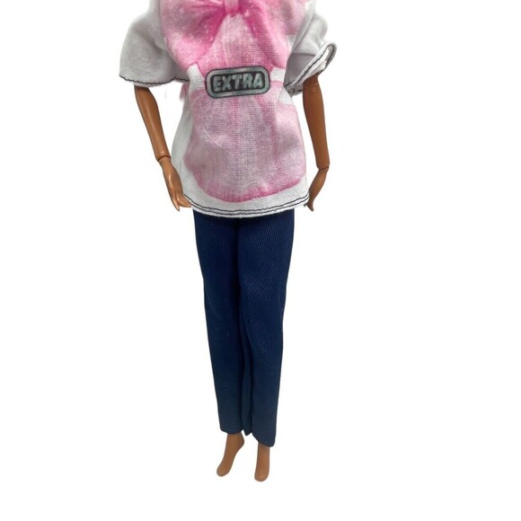 Barbie Extra Doll # 10 Very Long Pink Hair Braids Smiling Articulated 2021 - Picture 8 of 16